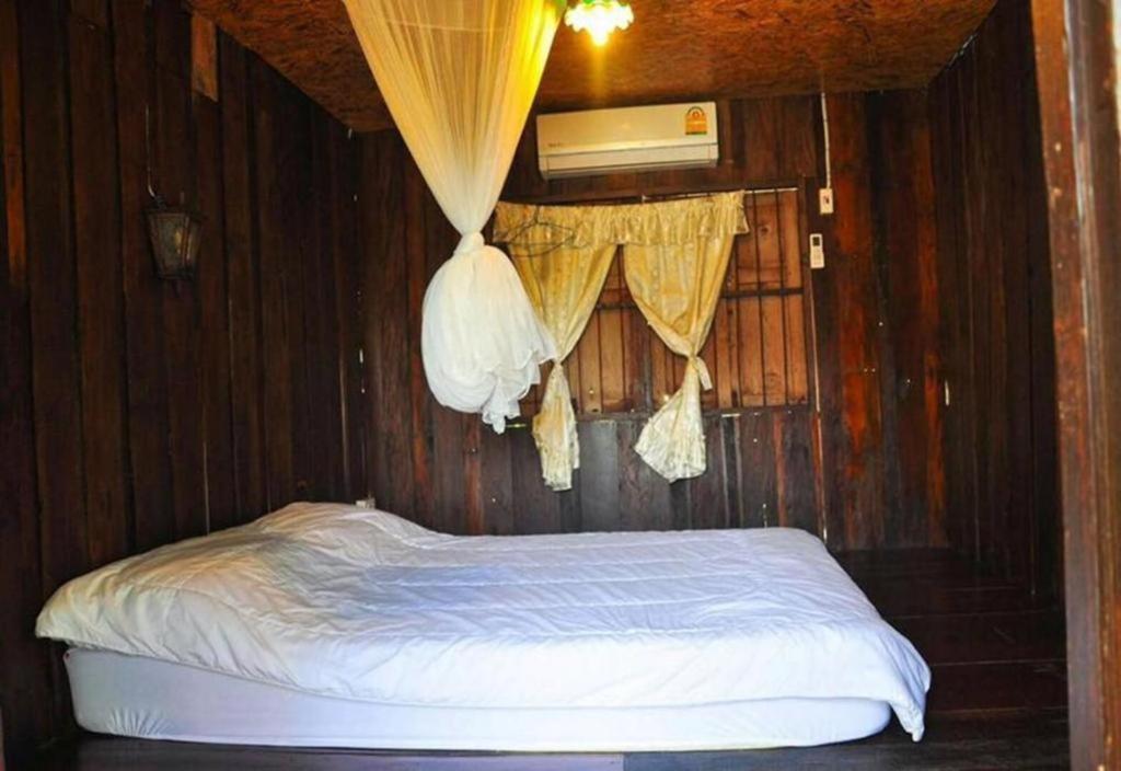 Oyo 1155 Bikers House And Enduro Tours Chiang Mai Hotel Eksteriør billede