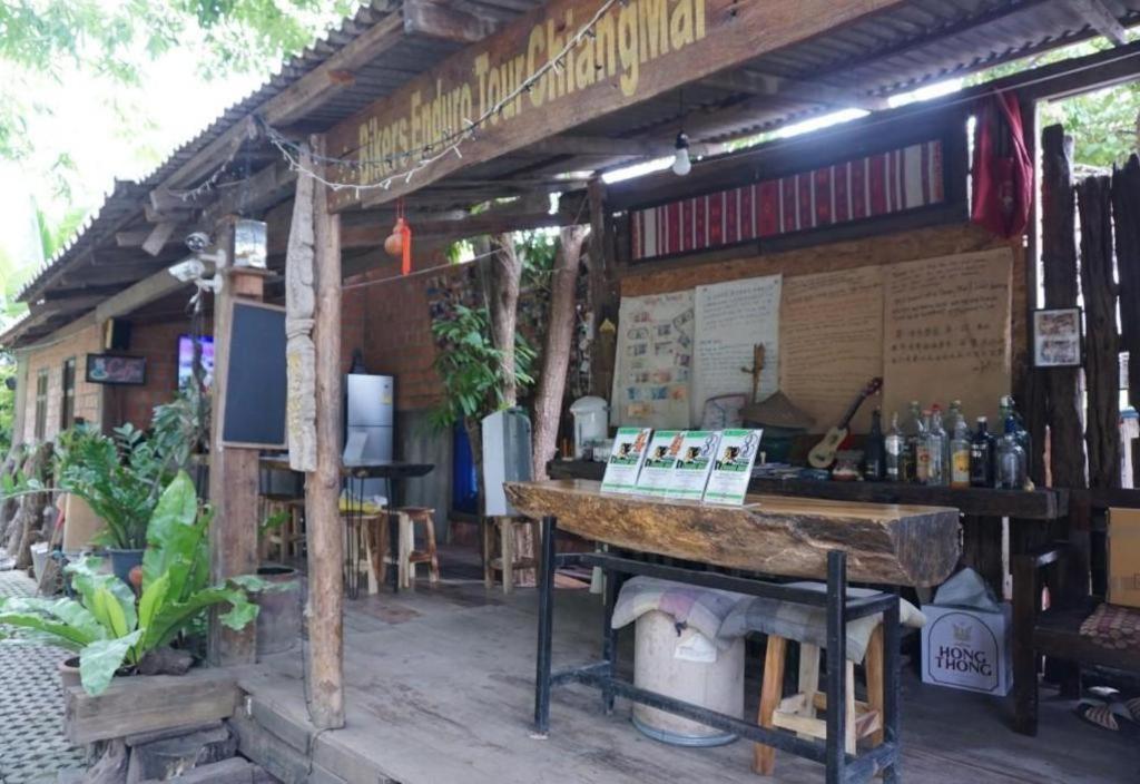 Oyo 1155 Bikers House And Enduro Tours Chiang Mai Hotel Eksteriør billede